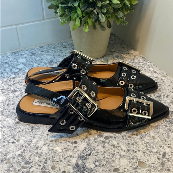 Steve Madden Graya Flat black patent faux leather size 9.5 - Picture 1 of 7